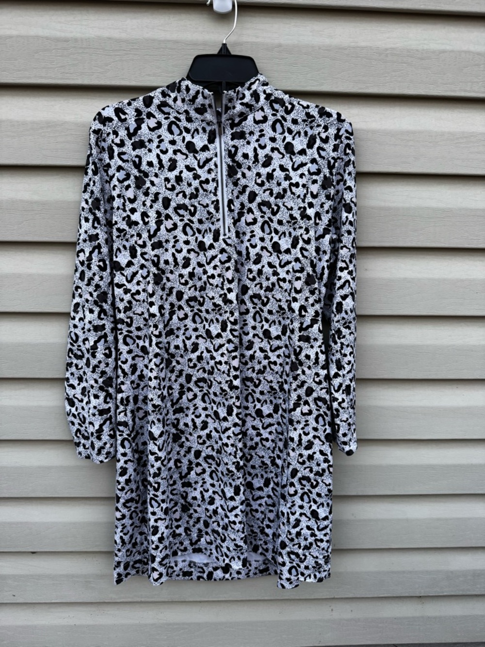 Lulu B Dress long sleeve animal cheetah print dress‎ black white